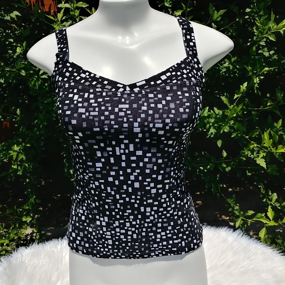 White House Black Market Tops - WHBM  Black & White Geometric Print Tank Top XS